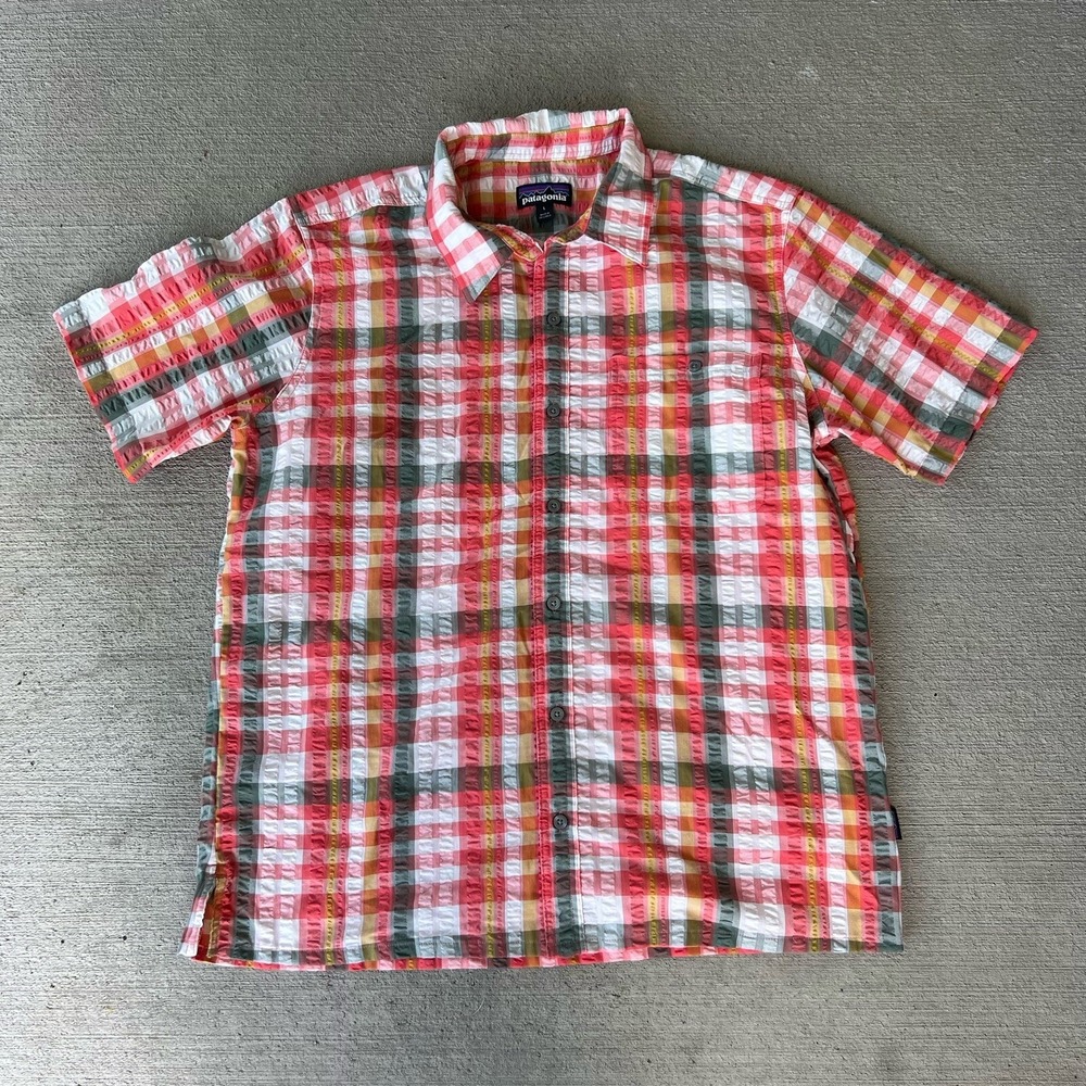 Patagonia x Common Threads Men's Puckerware Plaid Short Sleeve Button Down L